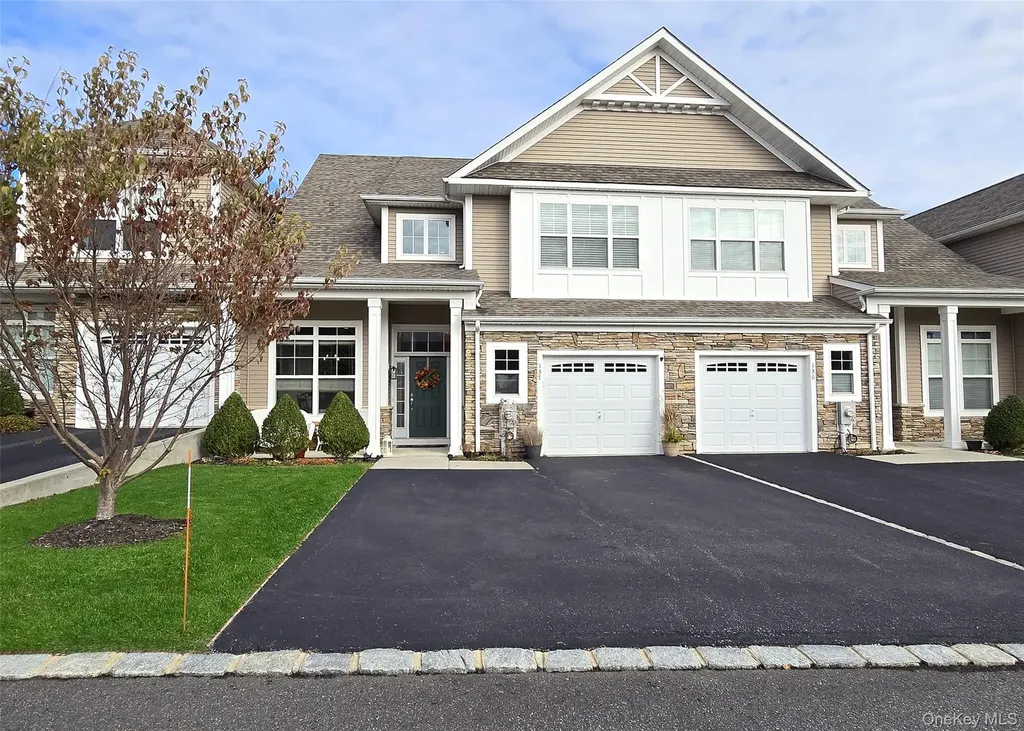 137 Grace Hall Lane Yaphank NY 11980