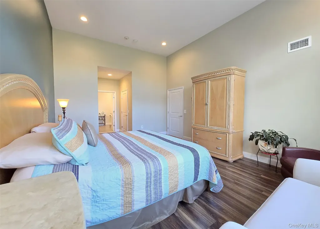 137 Grace Hall Lane Yaphank NY 11980