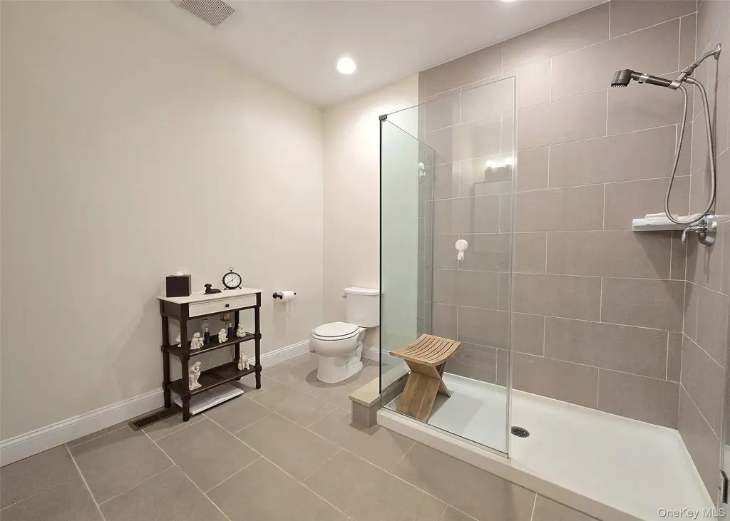 137 Grace Hall Lane Yaphank NY 11980