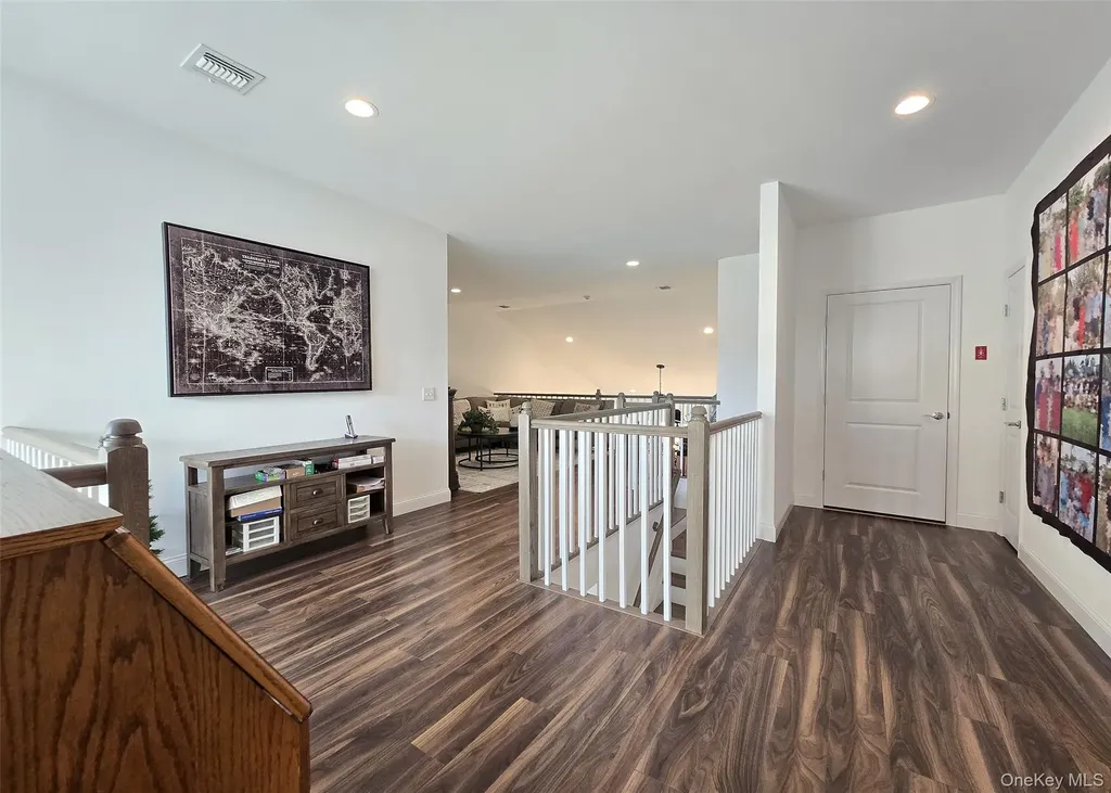 137 Grace Hall Lane Yaphank NY 11980