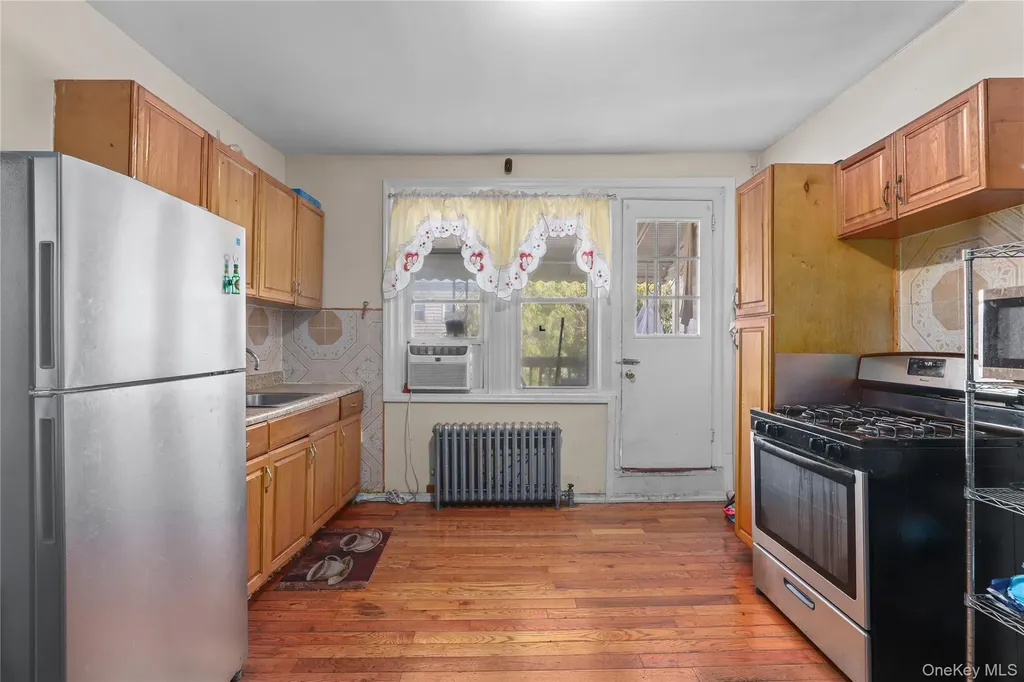 1448 Edwards Avenue Bronx NY 10461