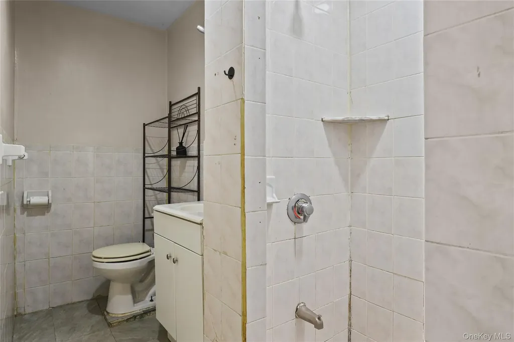 1448 Edwards Avenue Bronx NY 10461