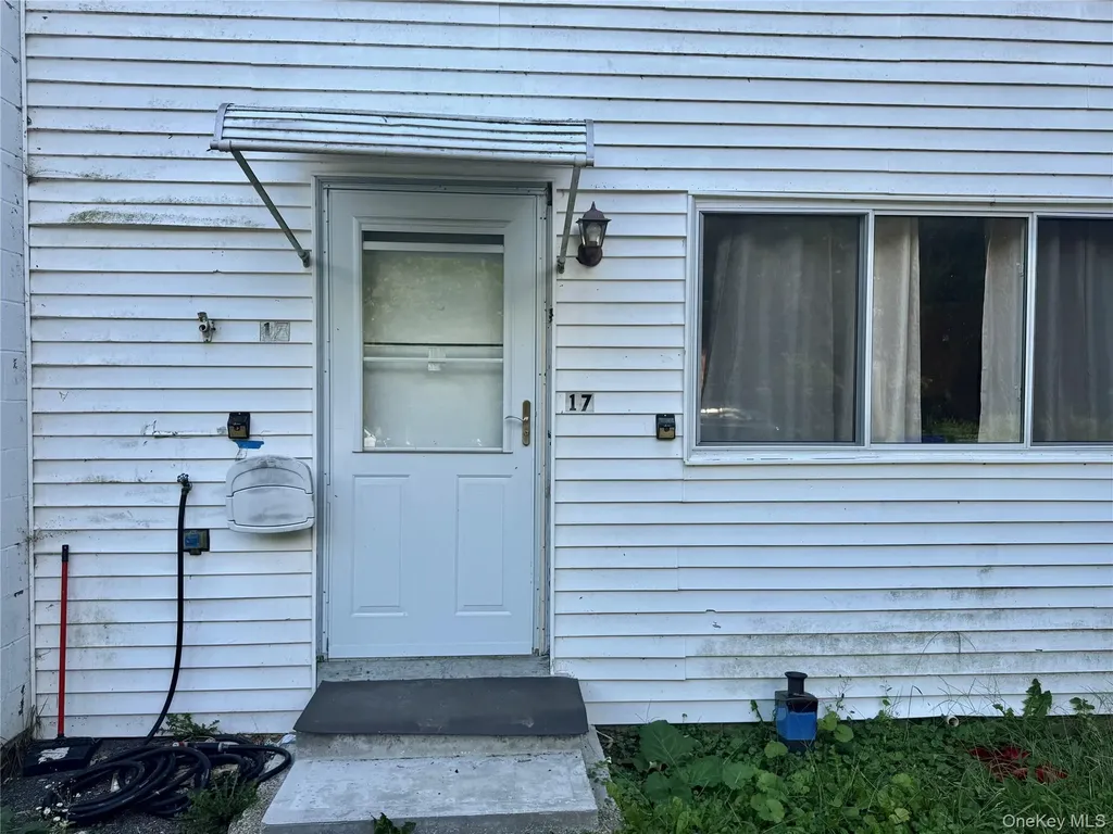 17 N Aspen Road Middletown NY 10940