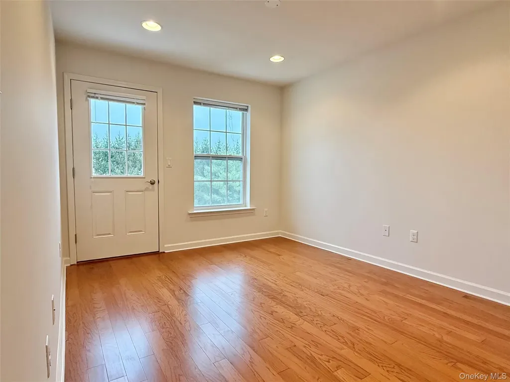 808 Egrets Landing Carmel NY 10512