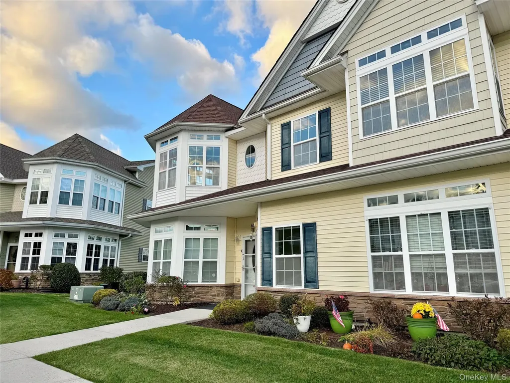 808 Egrets Landing Carmel NY 10512