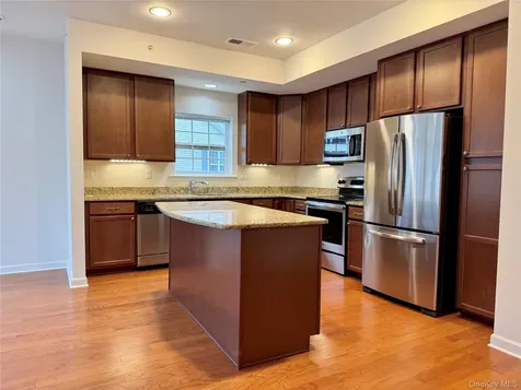 808 Egrets Landing Carmel NY 10512