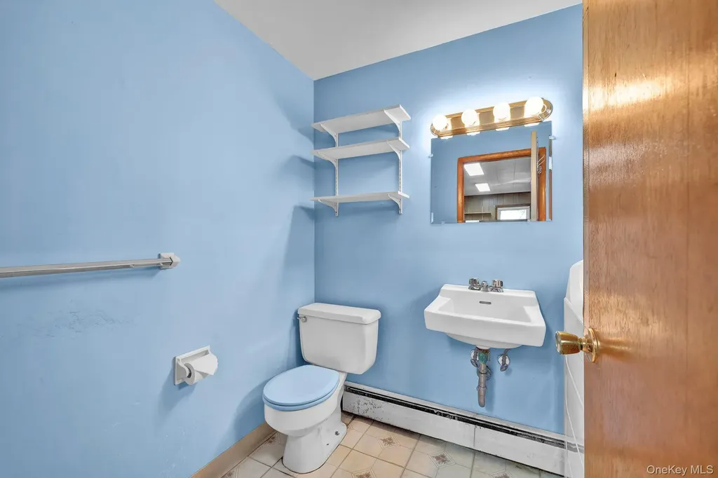 21 California Drive Middletown NY 10940