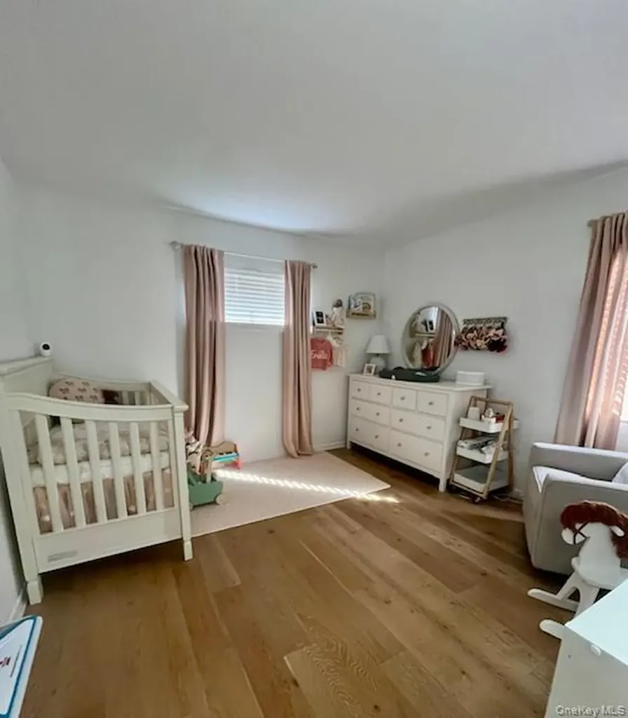 6 Shore Road Southampton NY 11968