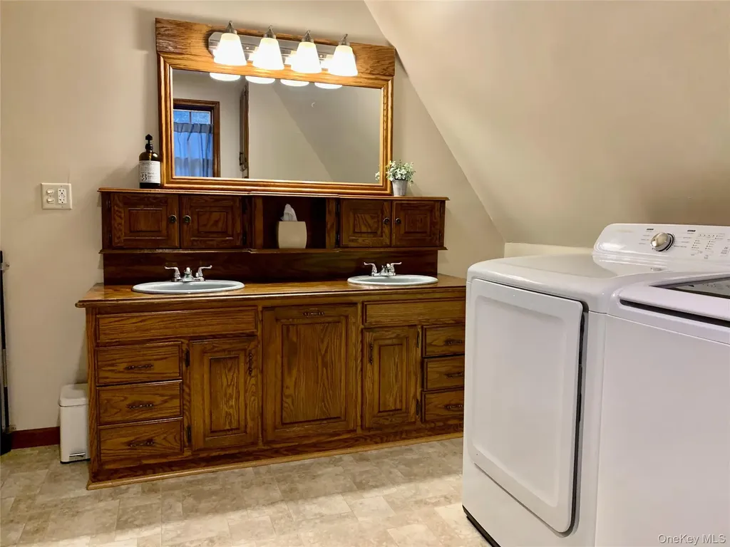 1 Library Road Tuxedo Park NY 10987