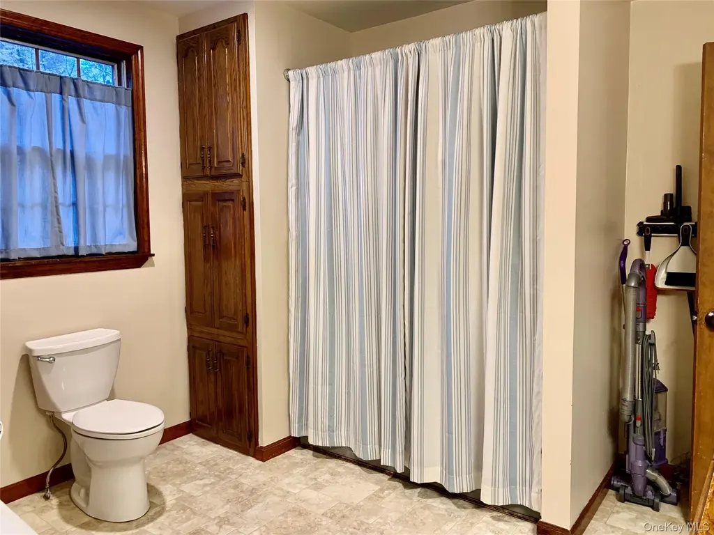 1 Library Road Tuxedo Park NY 10987