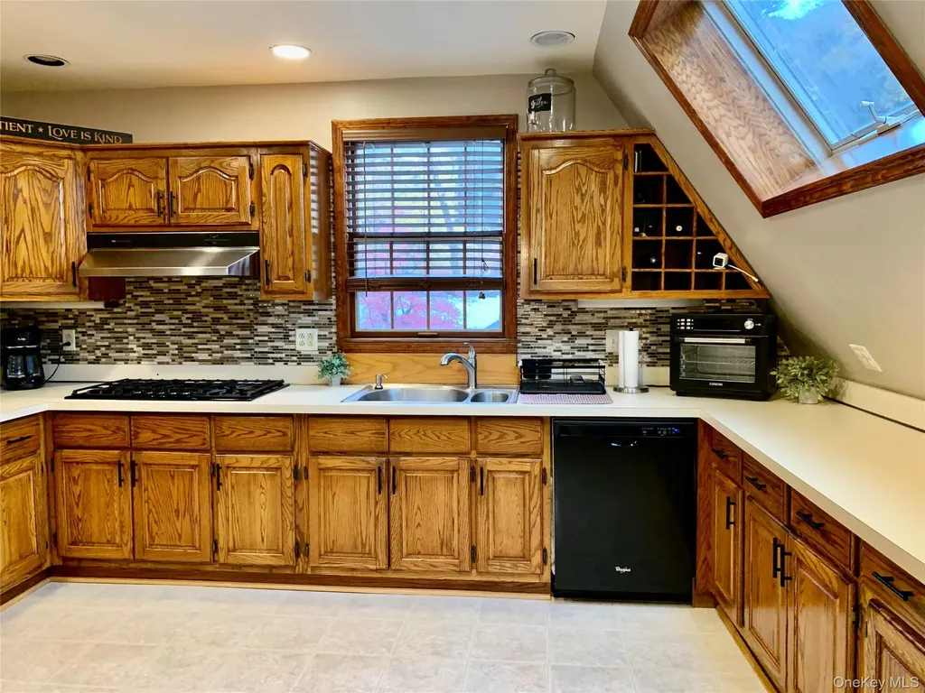 1 Library Road Tuxedo Park NY 10987