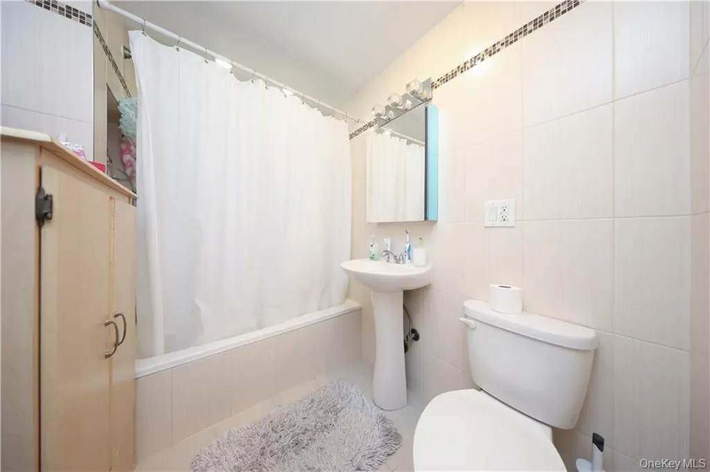 2415 E 27th Street Brooklyn NY 11235