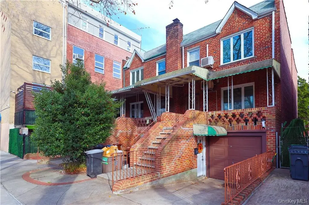 2415 E 27th Street Brooklyn NY 11235