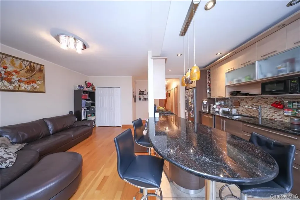 2415 E 27th Street Brooklyn NY 11235