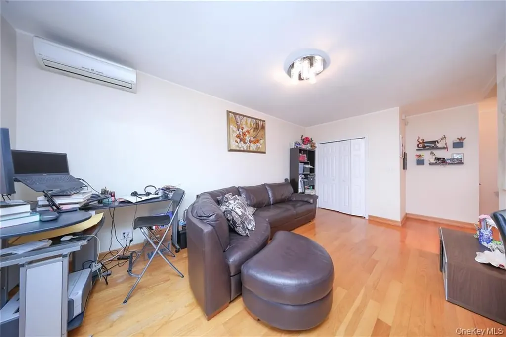 2415 E 27th Street Brooklyn NY 11235