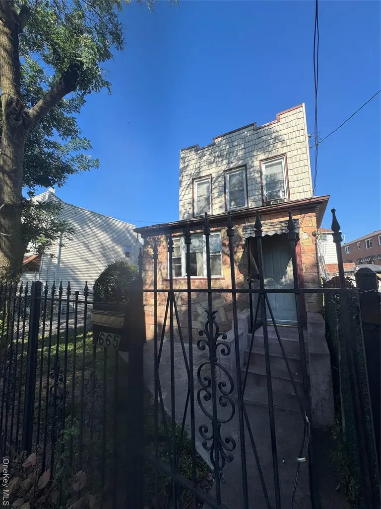 665 Varkens Hook Road Brooklyn NY 11236