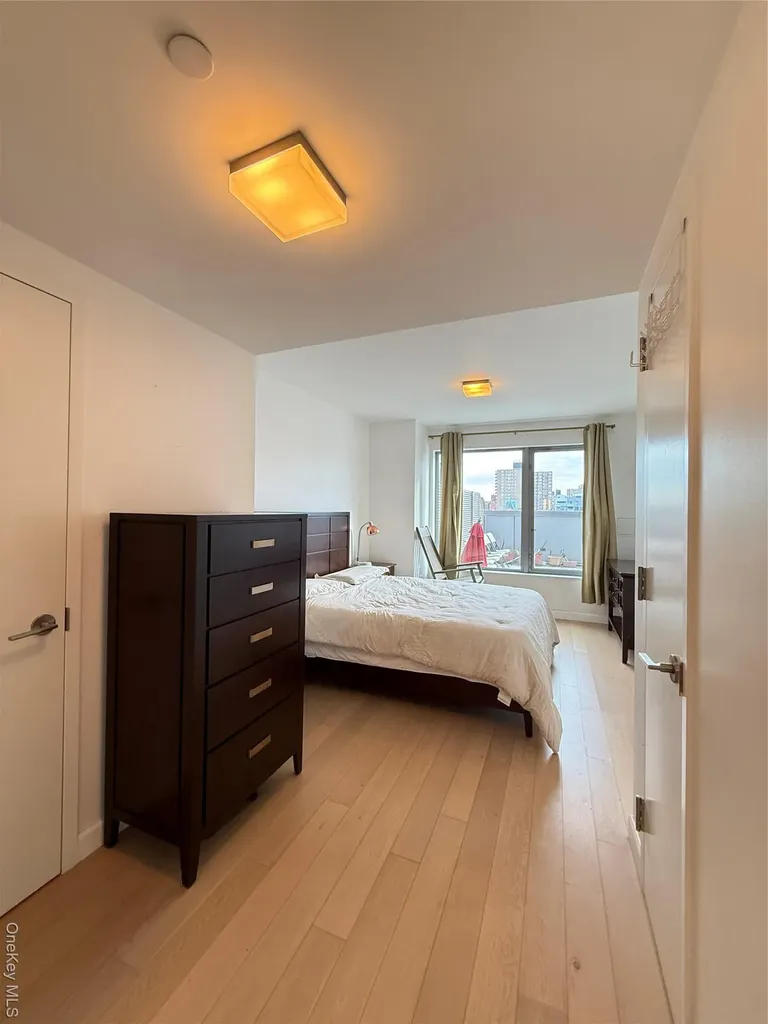 13835 39th Avenue Flushing NY 11354