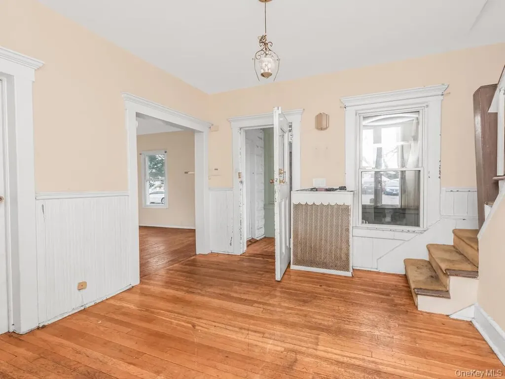 90 Meucci Avenue Copiague NY 11726