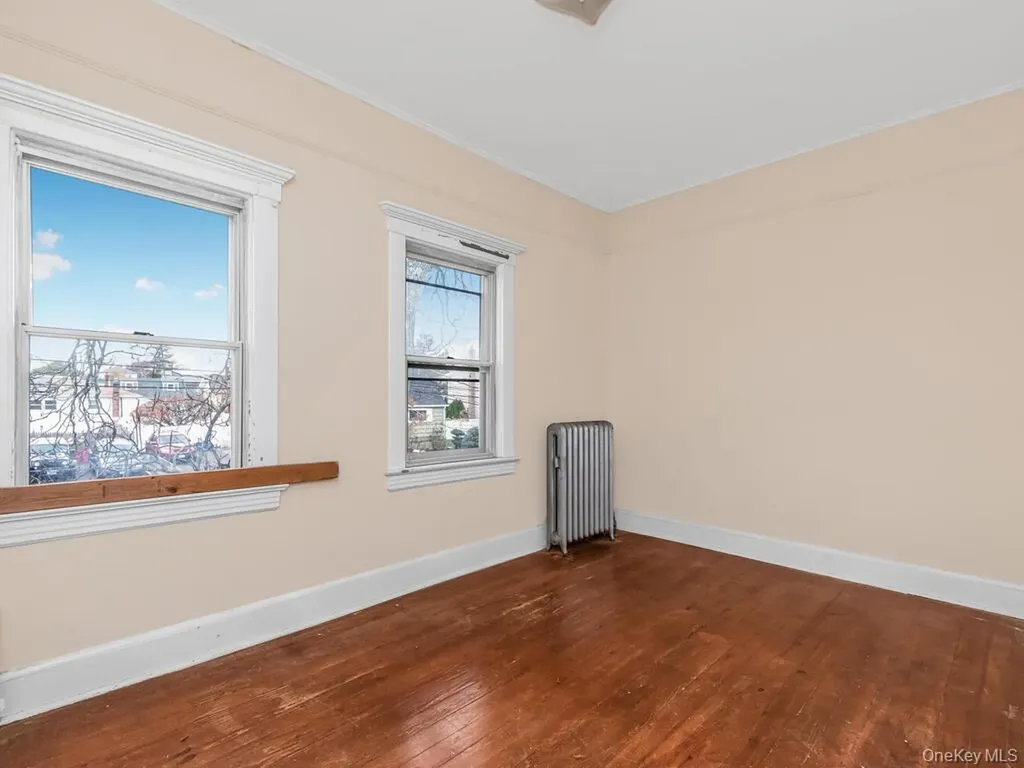 90 Meucci Avenue Copiague NY 11726