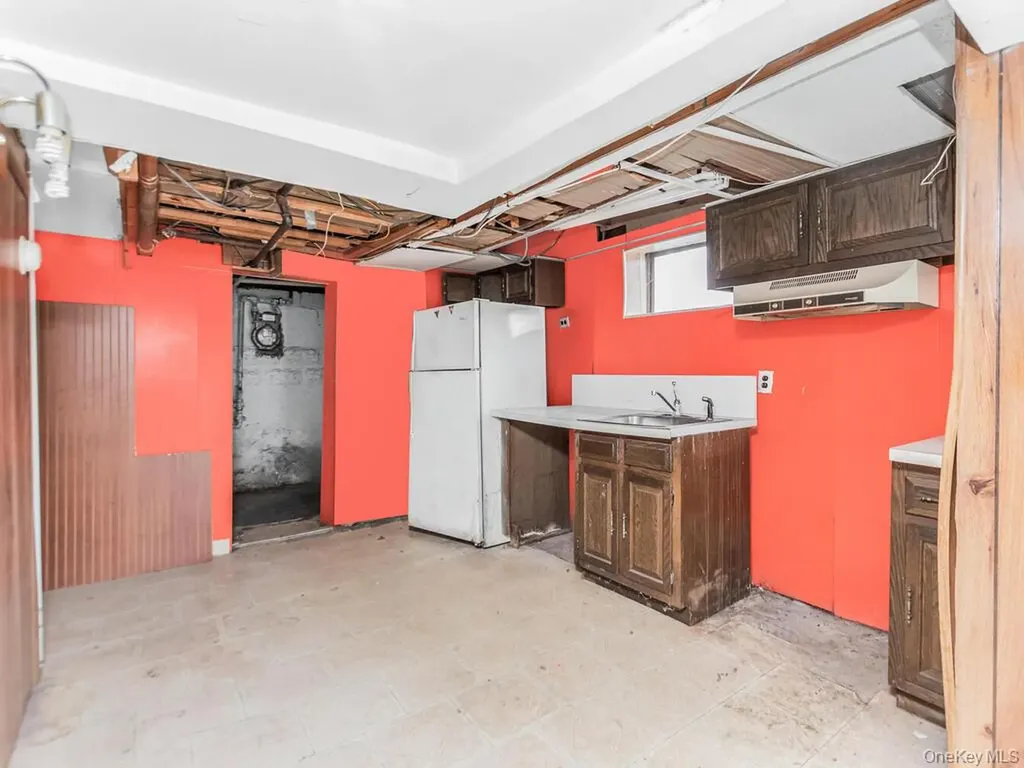 90 Meucci Avenue Copiague NY 11726