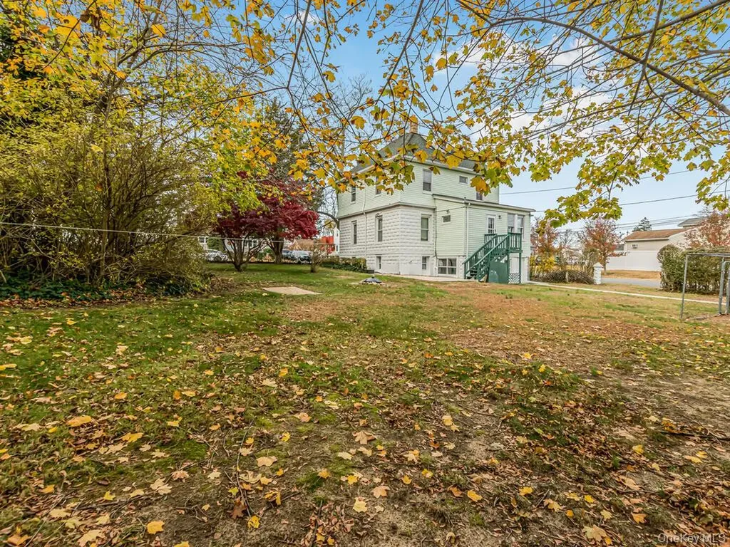 90 Meucci Avenue Copiague NY 11726