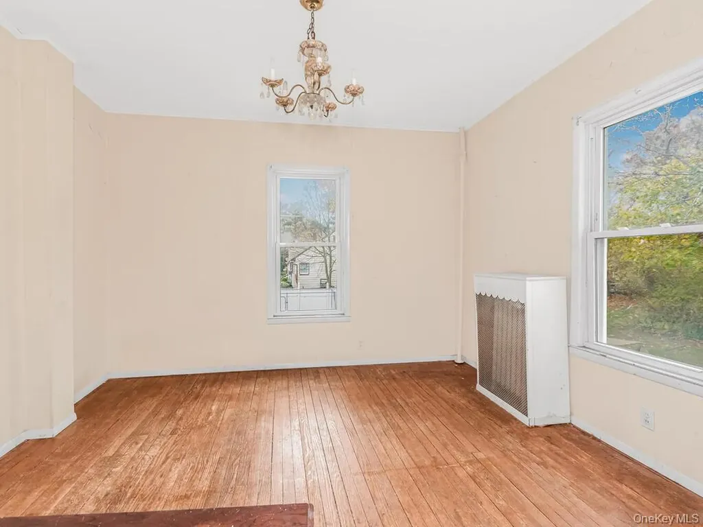 90 Meucci Avenue Copiague NY 11726