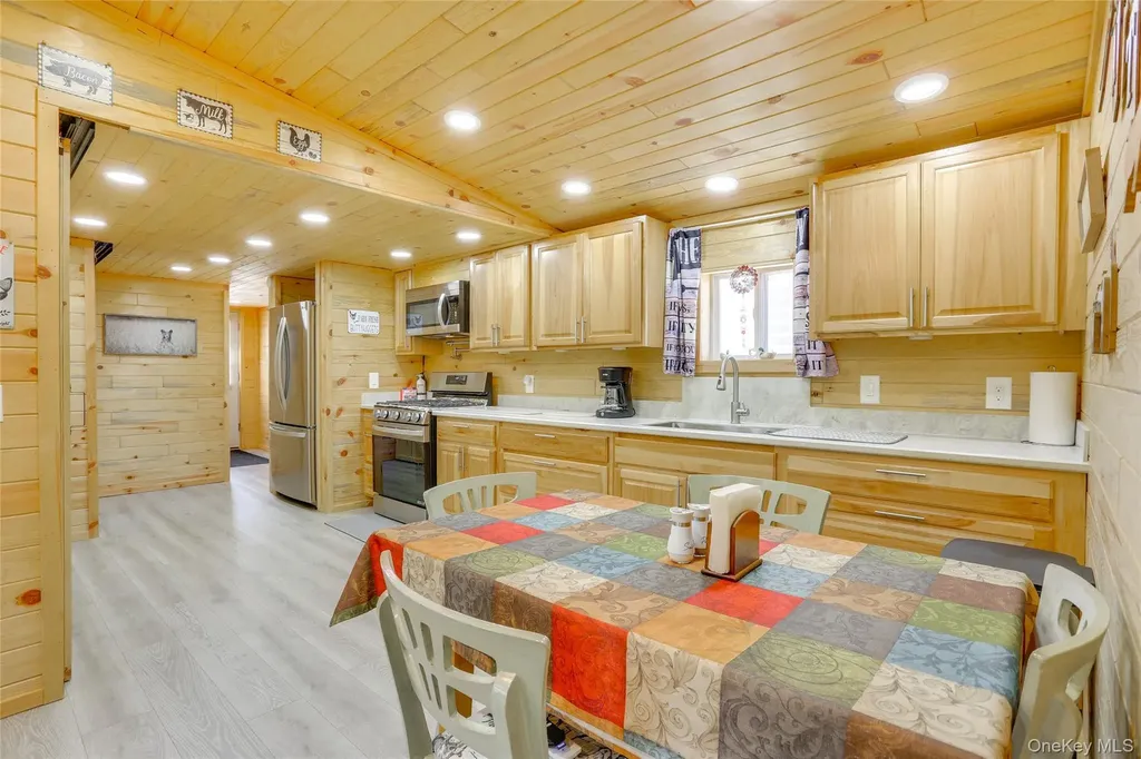 463 County Road 131 Callicoon NY 12723