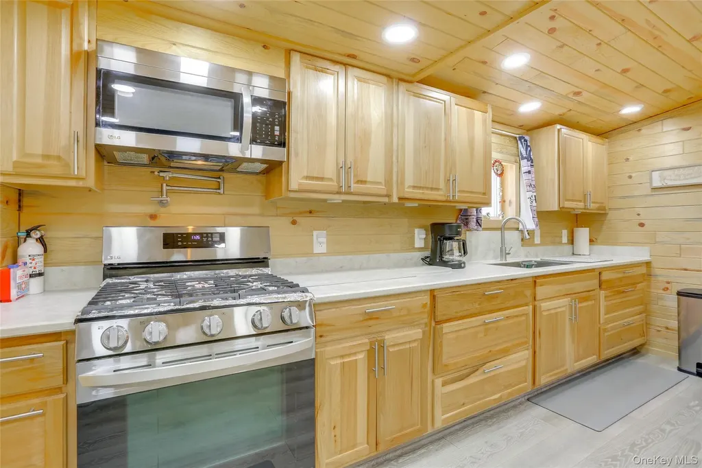 463 County Road 131 Callicoon NY 12723