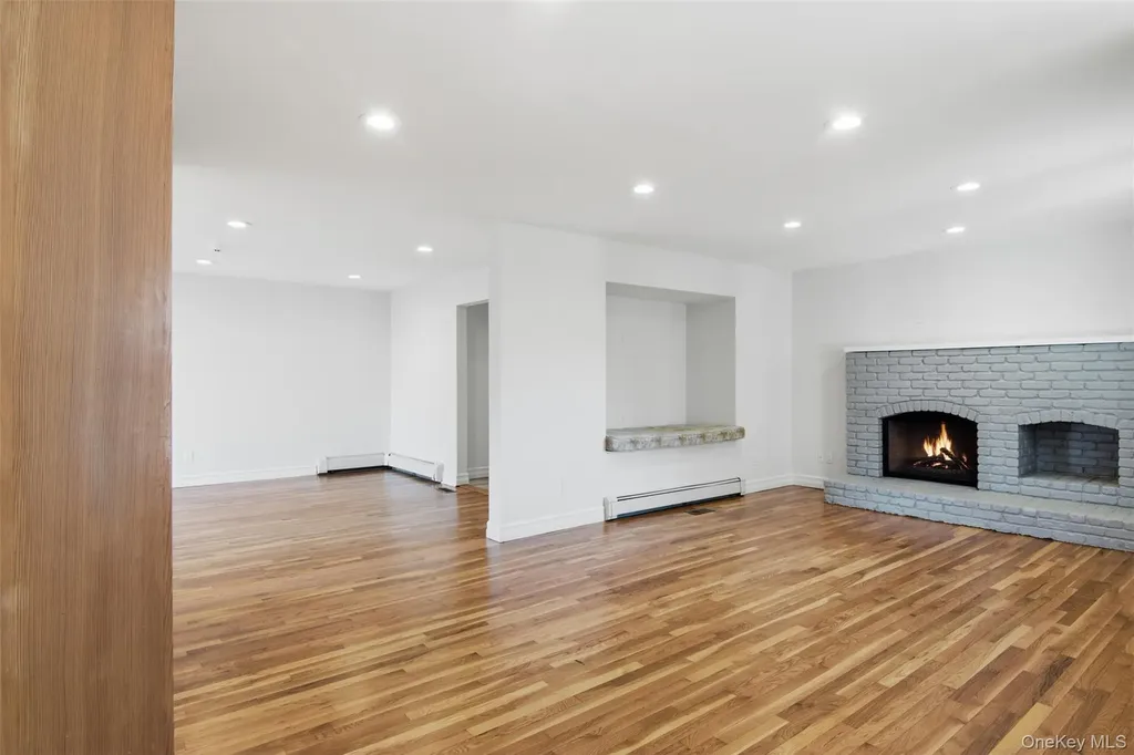 6 Vingut Lane Setauket NY 11733