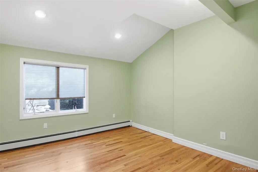 6 Vingut Lane Setauket NY 11733