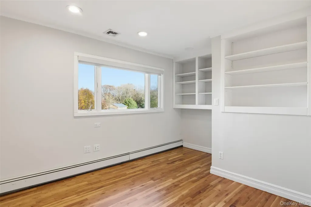 6 Vingut Lane Setauket NY 11733