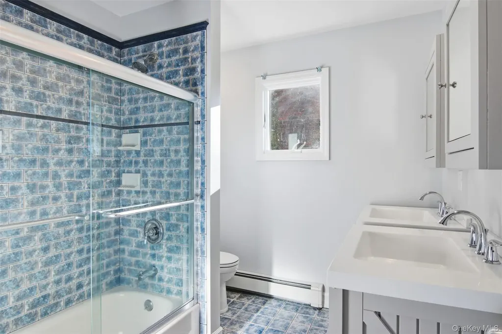 6 Vingut Lane Setauket NY 11733