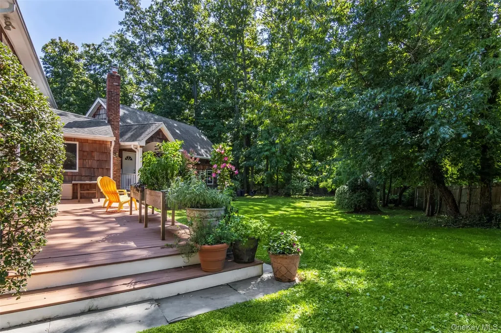 6 Vingut Lane Setauket NY 11733