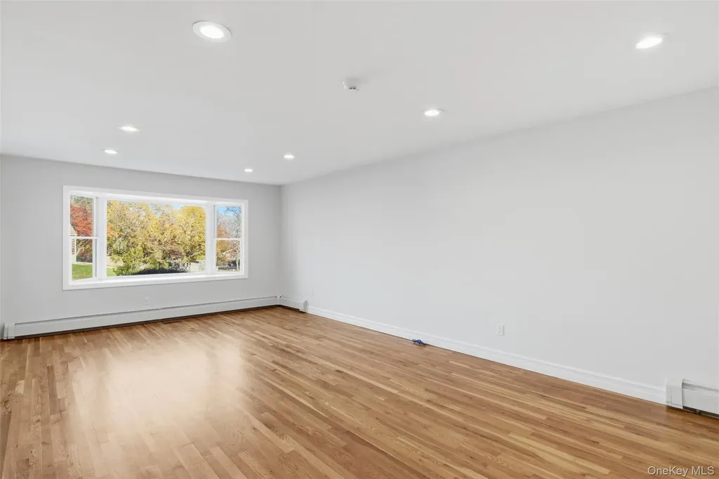 6 Vingut Lane Setauket NY 11733