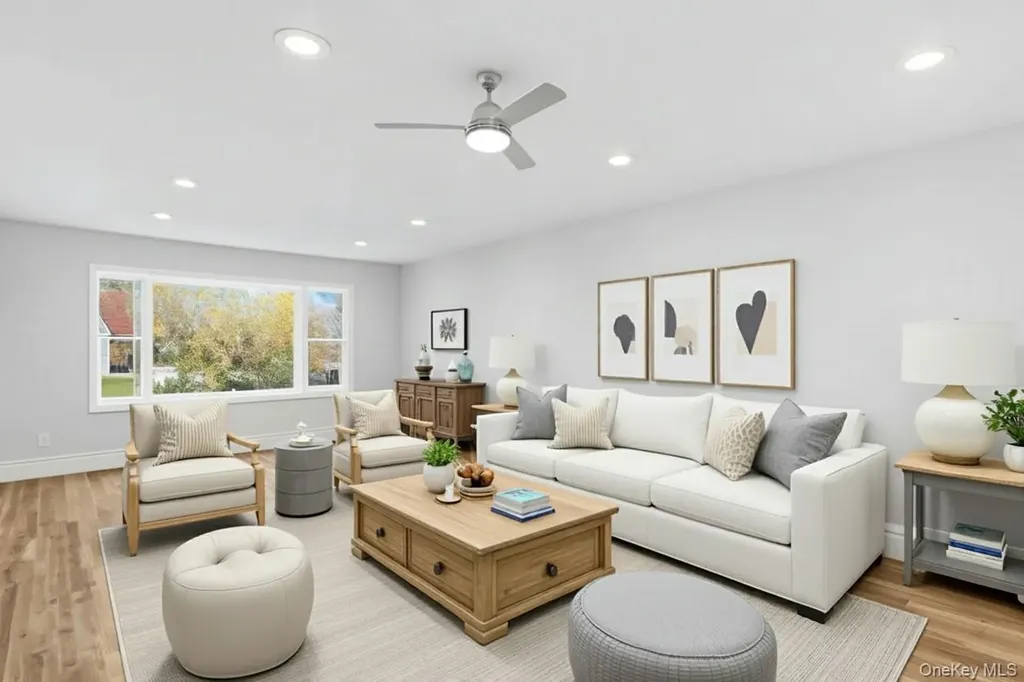6 Vingut Lane Setauket NY 11733