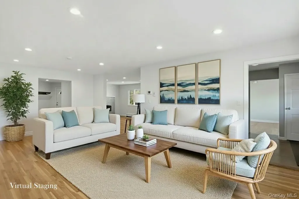 6 Vingut Lane Setauket NY 11733