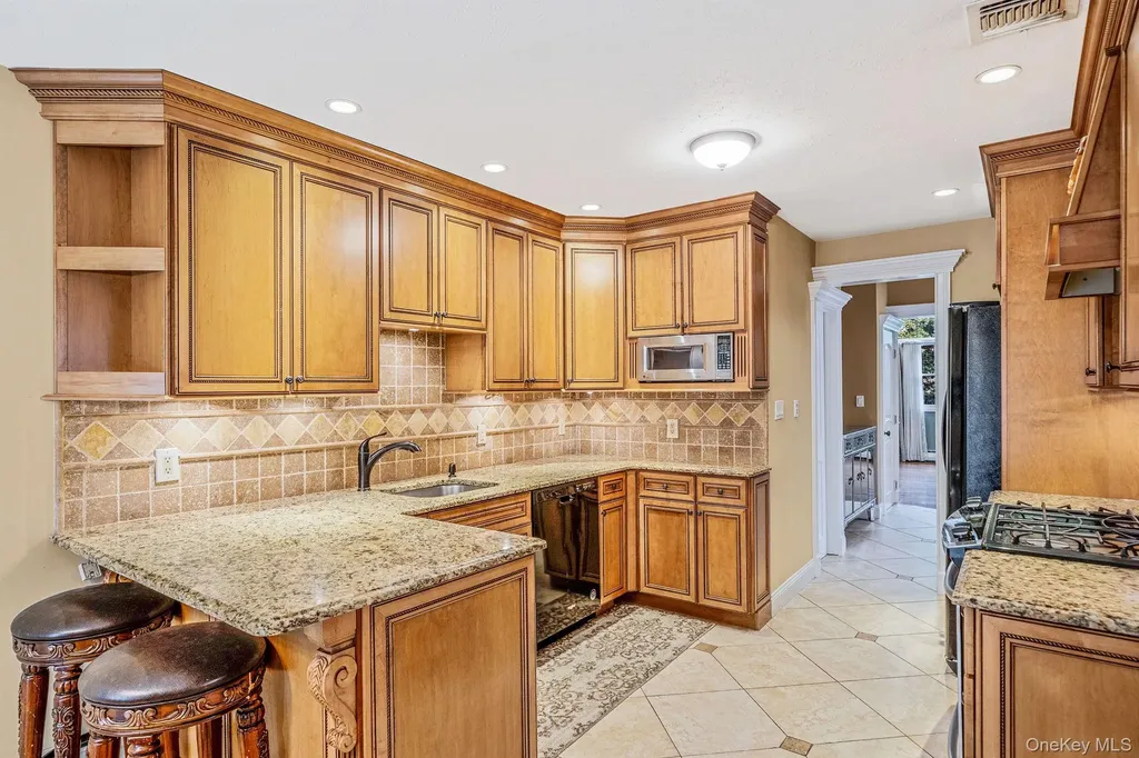 310 Terry Road Smithtown NY 11787