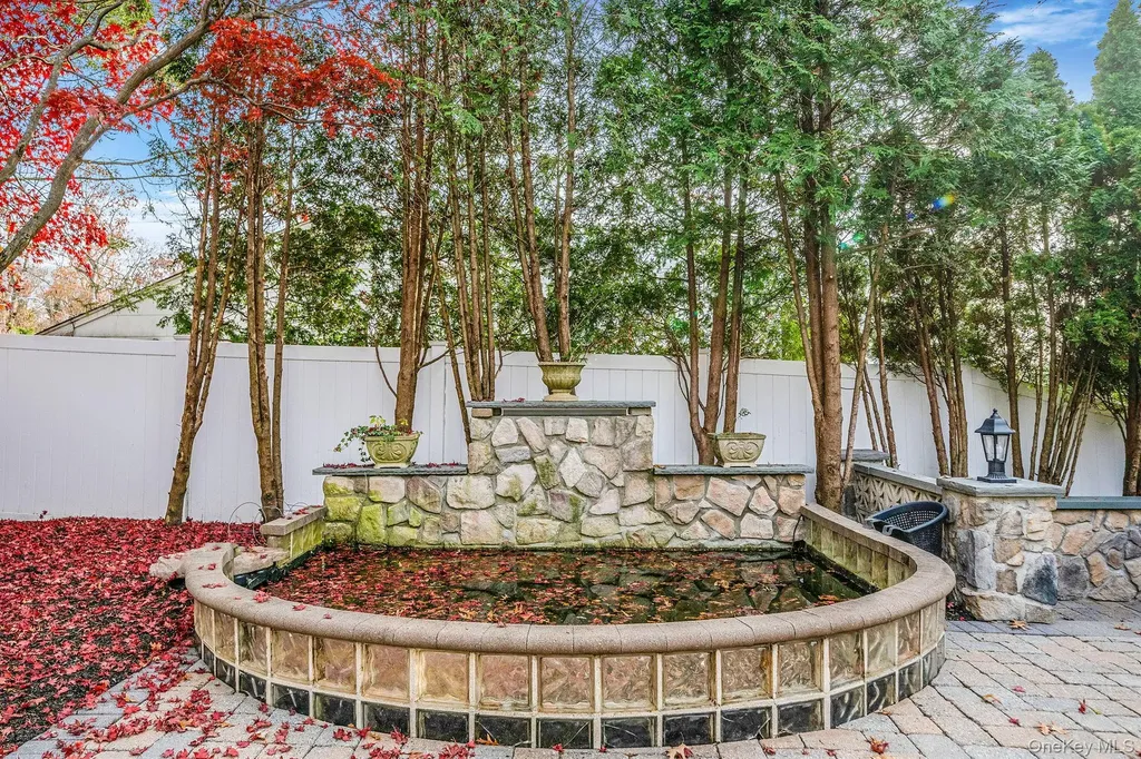 310 Terry Road Smithtown NY 11787