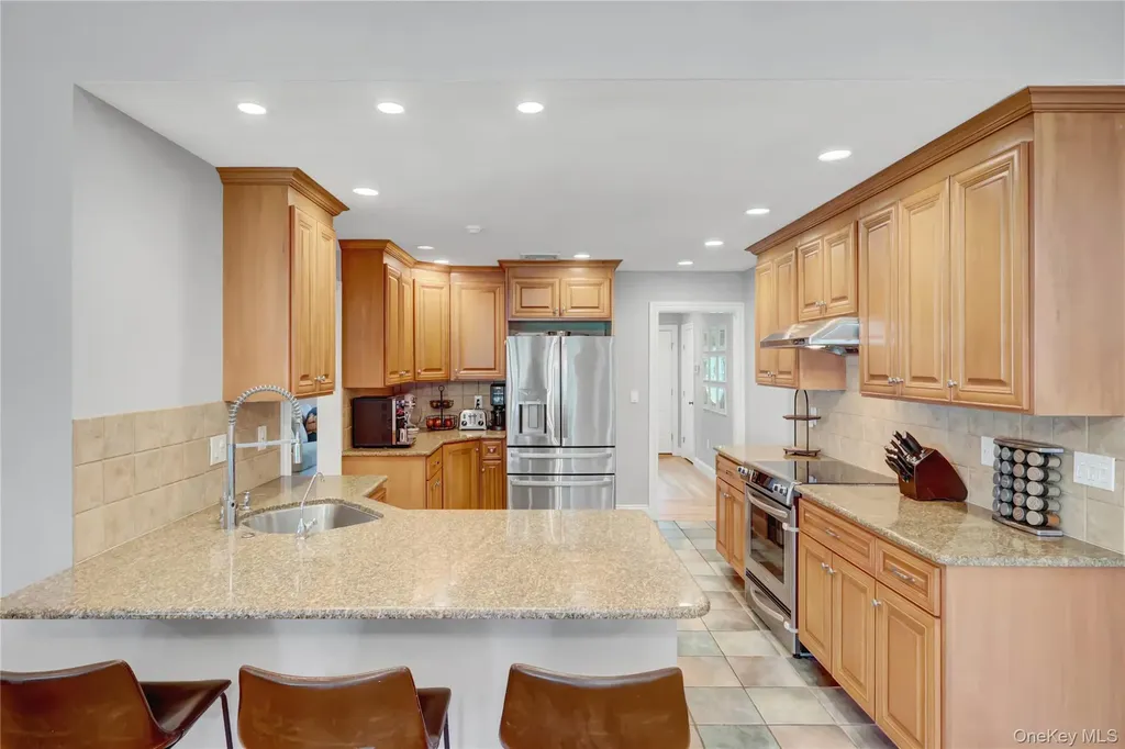 5 Robin Lane Huntington NY 11743