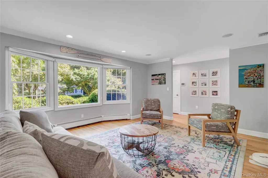 5 Robin Lane Huntington NY 11743