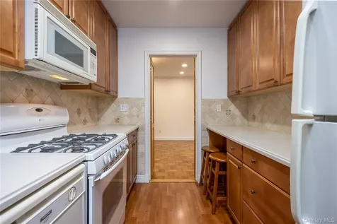 2303 Palmer Avenue New Rochelle NY 10801