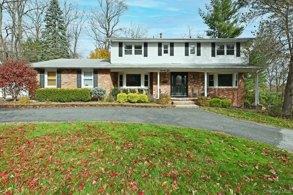 25 Flint Drive Spring Valley NY 10977