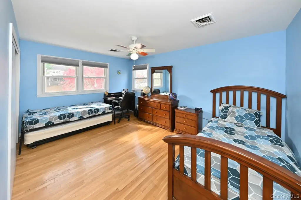 25 Flint Drive Spring Valley NY 10977