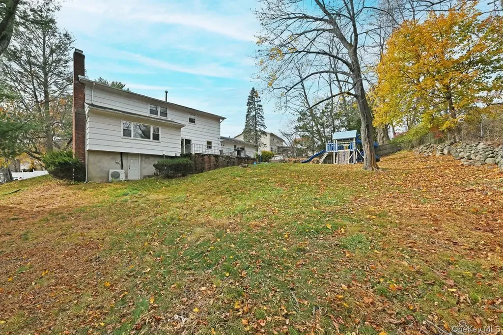 25 Flint Drive Spring Valley NY 10977