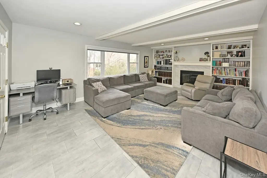 25 Flint Drive Spring Valley NY 10977