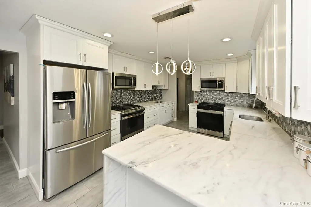 25 Flint Drive Spring Valley NY 10977