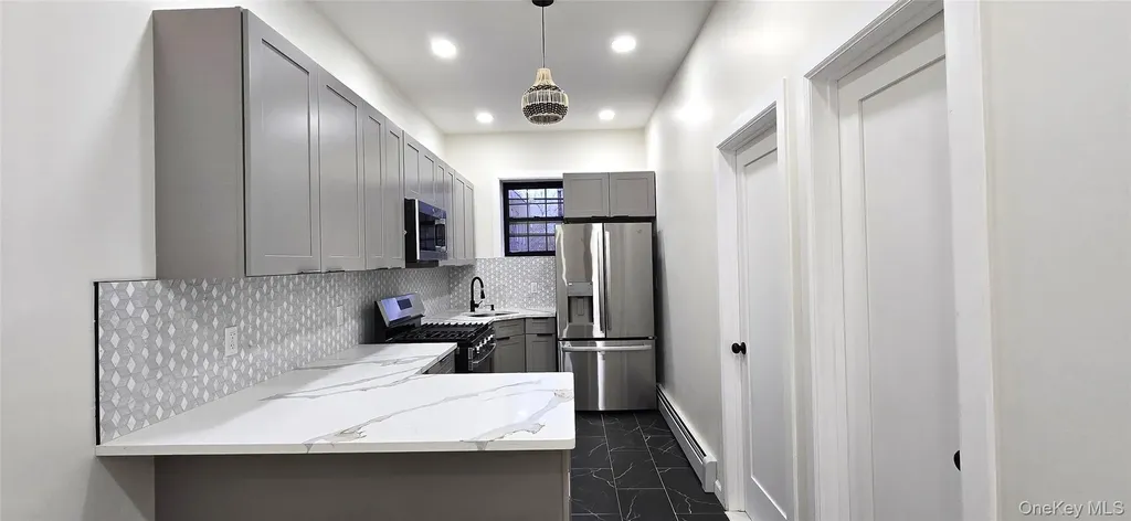 537 Miller Avenue Brooklyn NY 11207