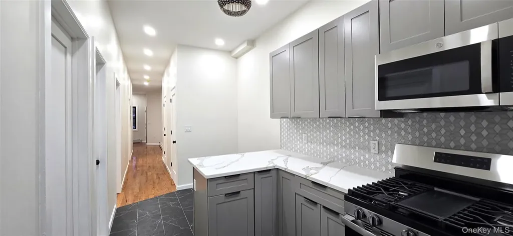 537 Miller Avenue Brooklyn NY 11207