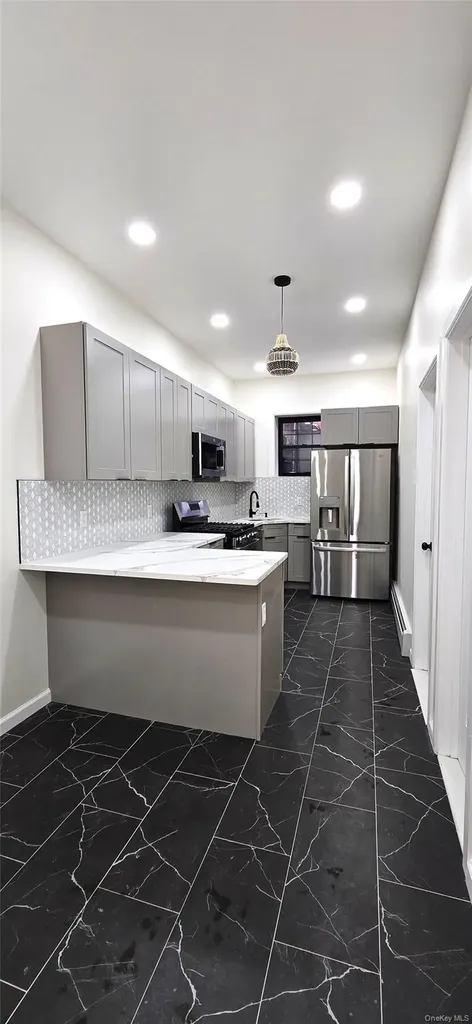 537 Miller Avenue Brooklyn NY 11207