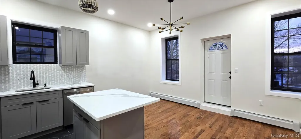 537 Miller Avenue Brooklyn NY 11207